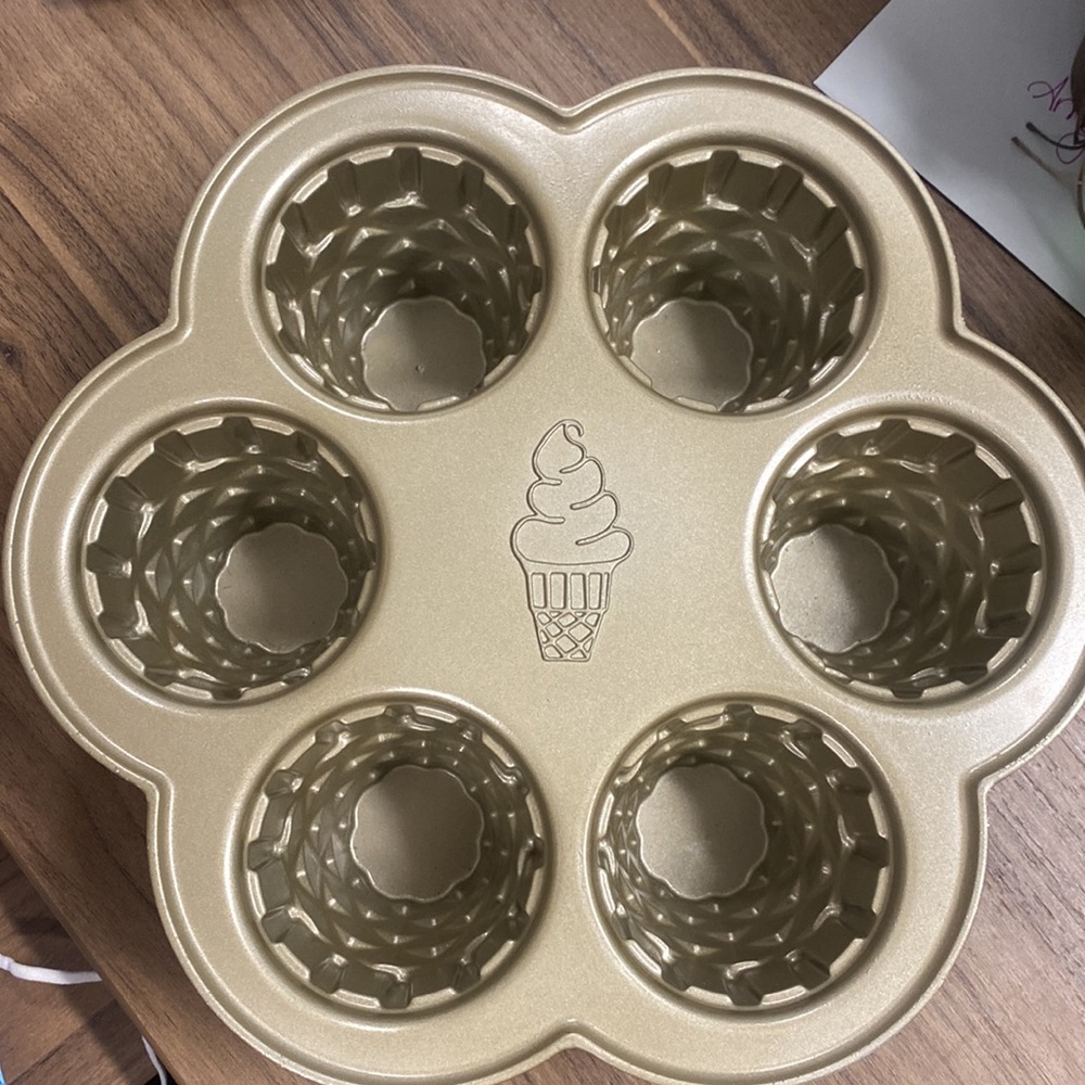 Nordic Ware Ice Cream cone cupcake pan